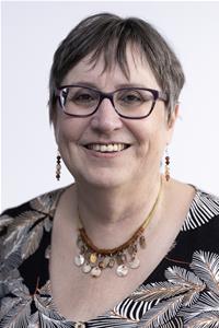 Profile image for Councillor Karen Tomlinson